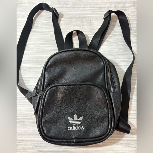 ADIDAS ✨ Black faux Leather unisex Backpack excellent condition - Picture 1 of 3